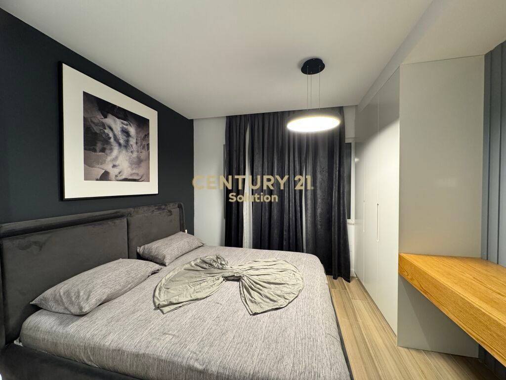 VILLA FOR SALE IN QERRET!