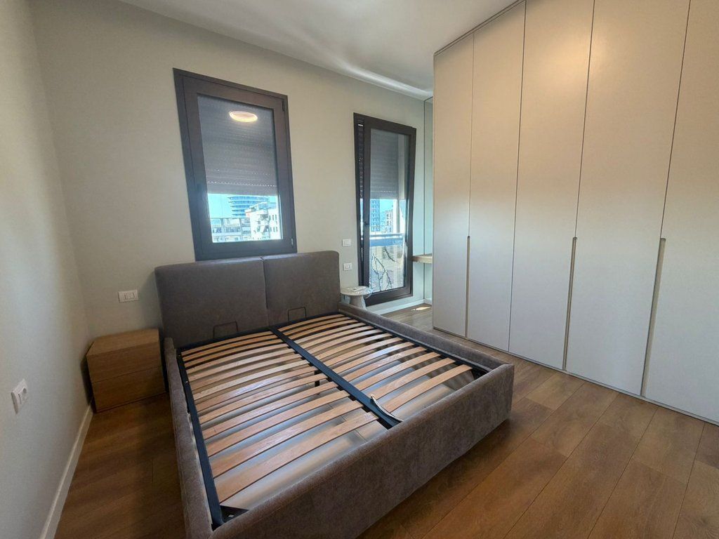 Gjimnazi Sami Frashëri, Japim me qira apartament 2+1+ Parkim 1,600 € /Muaj