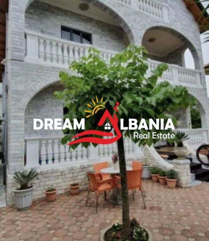 3-storey villa for sale on the Tirana-Durres highway near Casa Italia (ID 4151065).