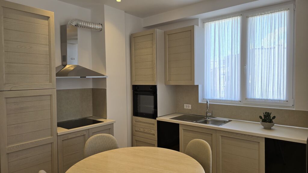 Apartment 1+1 for rent Paris Commune !!!
