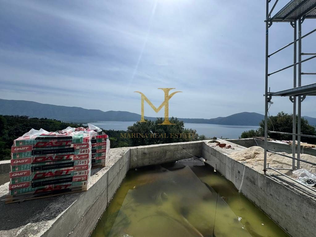 Appartamento 1+1 in vendita con piscina e vista mare. Nuovo edificio 2026. Vlora, Radhim