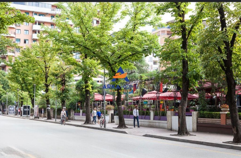 DUPLEX SPACE 424M2 FOR RENT "BLLOK" 11,700 EURO (NEGOTIABLE)