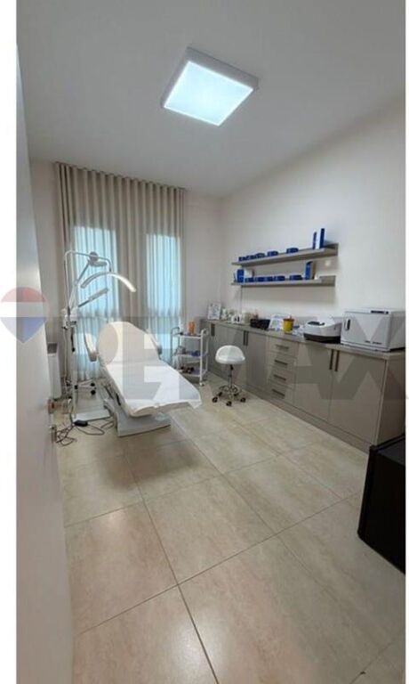 Locale in affitto nel complesso Square 21
