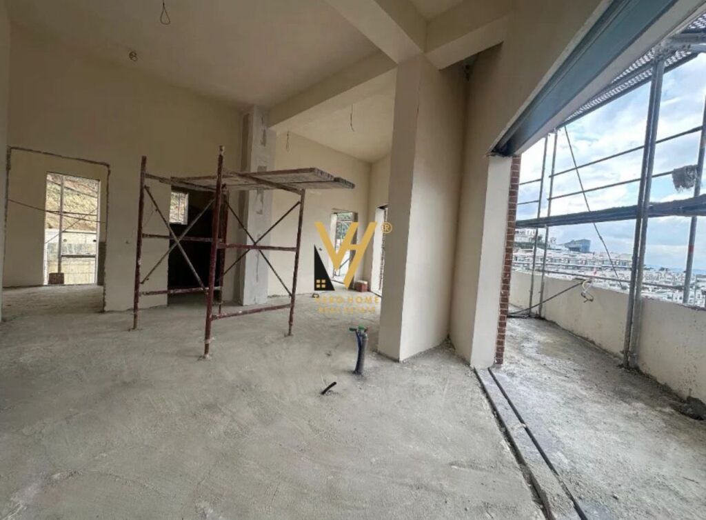IN VENDITA APPARTAMENTO 2+1+VERANDA A KODRA E DIELLIT 2- 190.000 EURO