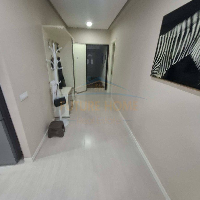 For sale, Apartment 3+1+2, Mëzez