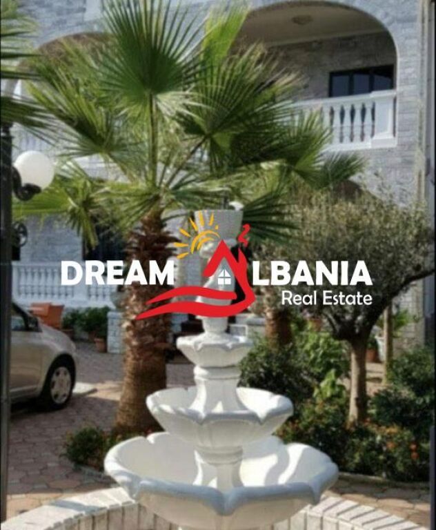 3-storey villa for sale on the Tirana-Durres highway near Casa Italia (ID 4151065).