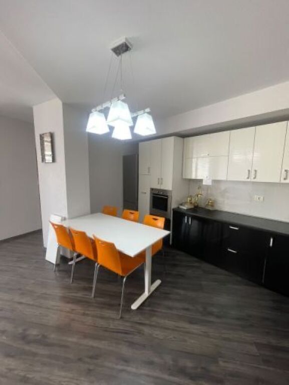 Apartament 2+1 per qera ne Astir !