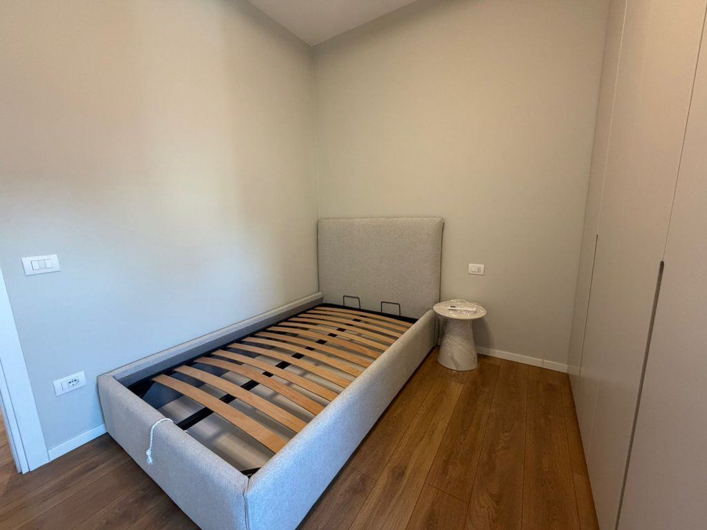 Gjimnazi Sami Frashëri, Japim me qira apartament 2+1+ Parkim 1,600 € /Muaj