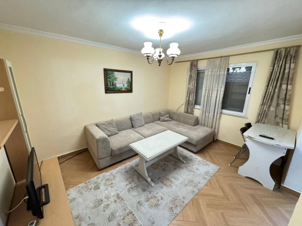 Apartment 1+1 for rent at Mine Peza Street