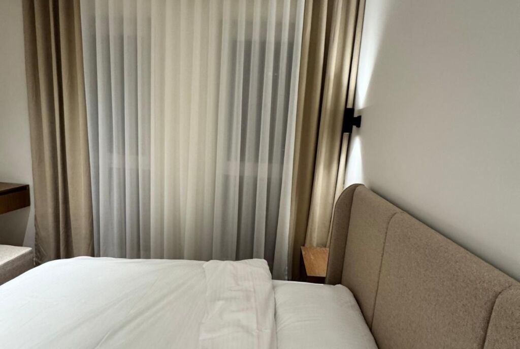Ne Xhamllik, Jepet me Qira Apartament 2+1 Bashke Me Post Parkimi!