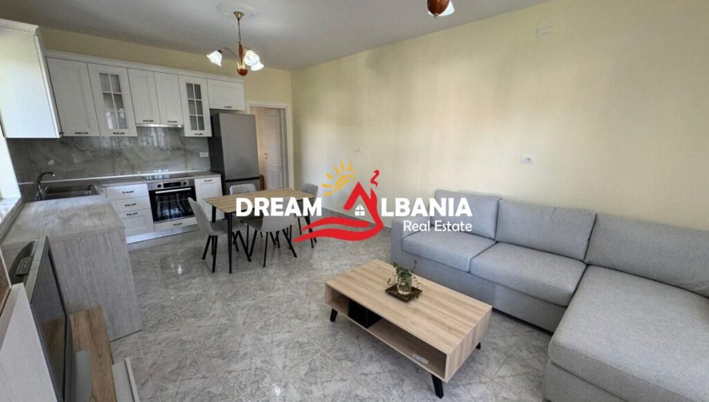 Affittasi piano villa 2+1 in via Elbasanit, Tirana (ID 4251463)