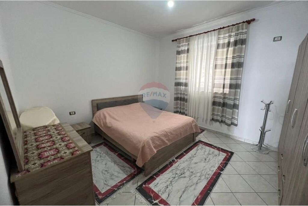 Apartament - Për Qira - Rruga Ali Shefqeti, Tiranë