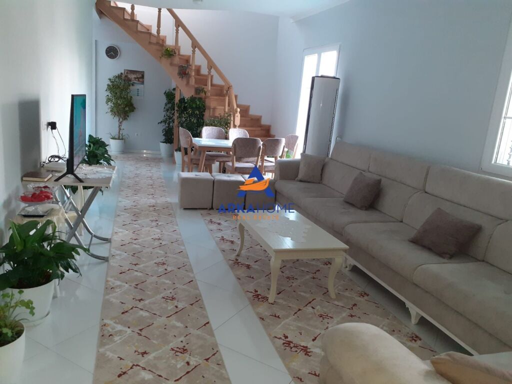 JEPET VILE ME QERA 2 KATE "MJULL BATHORE, AFER TEGUT" 150.000 LEKE
