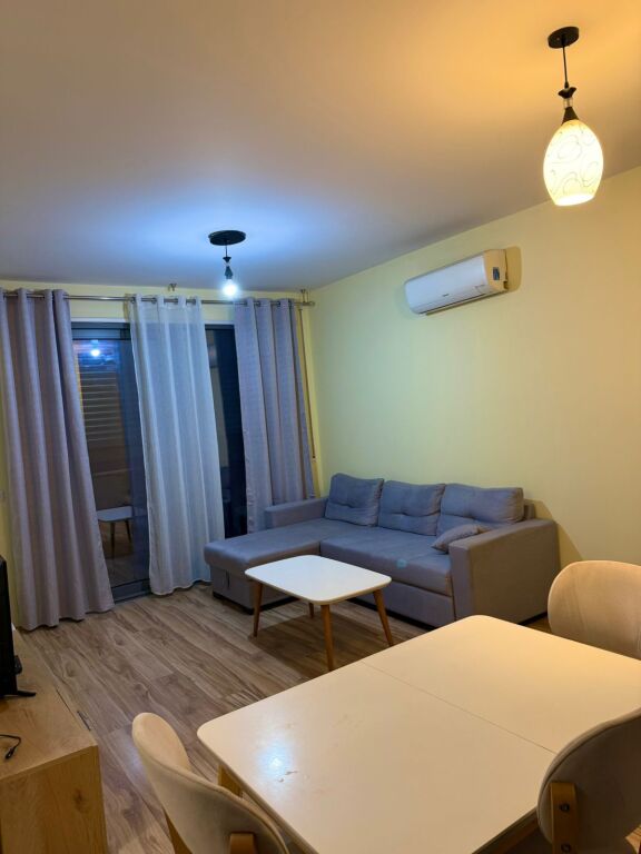Affitto | Apartament 2 + 1 | Rruga Don Bosko | 750 €/mese