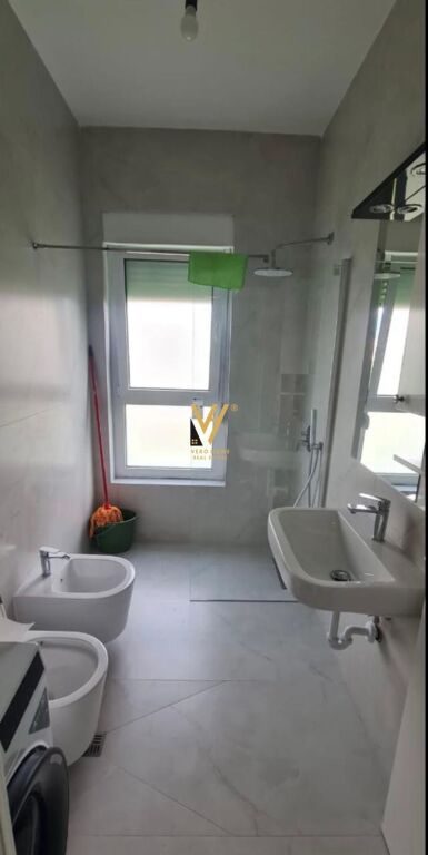 JEPET APARTAMENT 2+1+2+BLK ME QIRA TE UNAZA E RE 50.000 LEKE