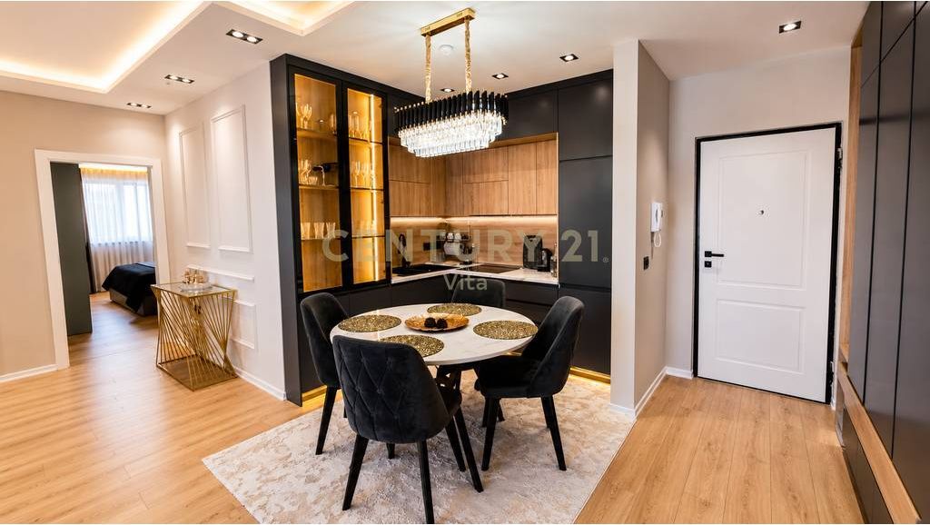 JEPET ME QERA APARTAMENT LUKSOZ ME PAMJE NGA DETI  PARKIM I DEDIKUAR NE VOLLGA, DURRES!!!