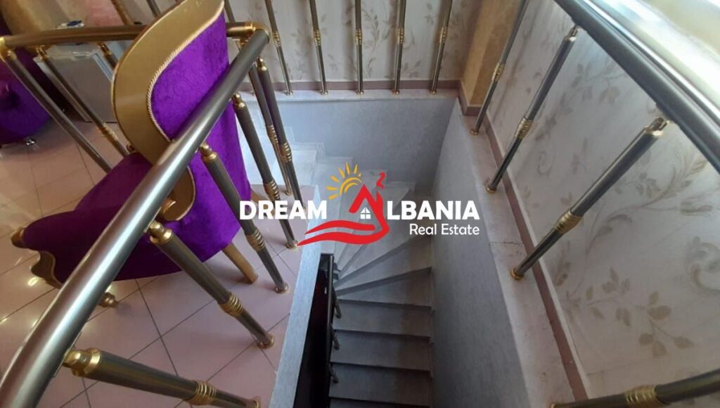 Locale commerciale in vendita in Via Mine Peza(ID 4161041)