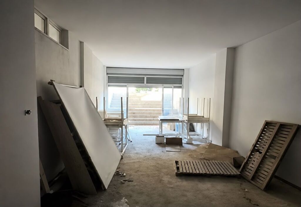  Ambient Komercial në Golem ,Durres - Mundesi e Shkelqyer Investimi !!!