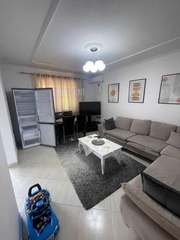 Apartment 2+1 for rent 50000 lek per month in Lapraka