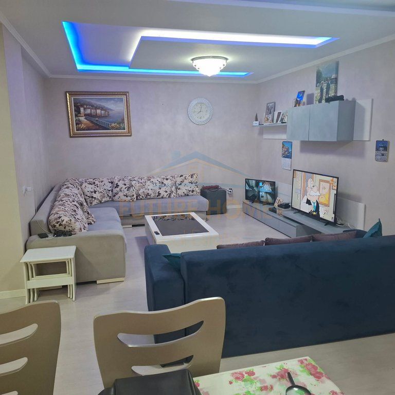 For sale, Apartment 3+1+2, Mëzez