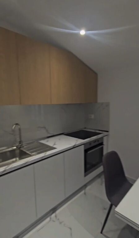 🏡 Appartamento 1+1 in Affitto 📍 Sottopassaggio della Comune di Parigi
