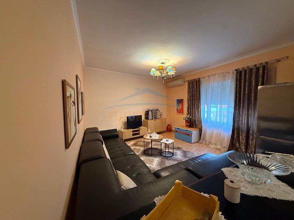 For sale, Apartment 2+1+2, Shkozë. Spot69808