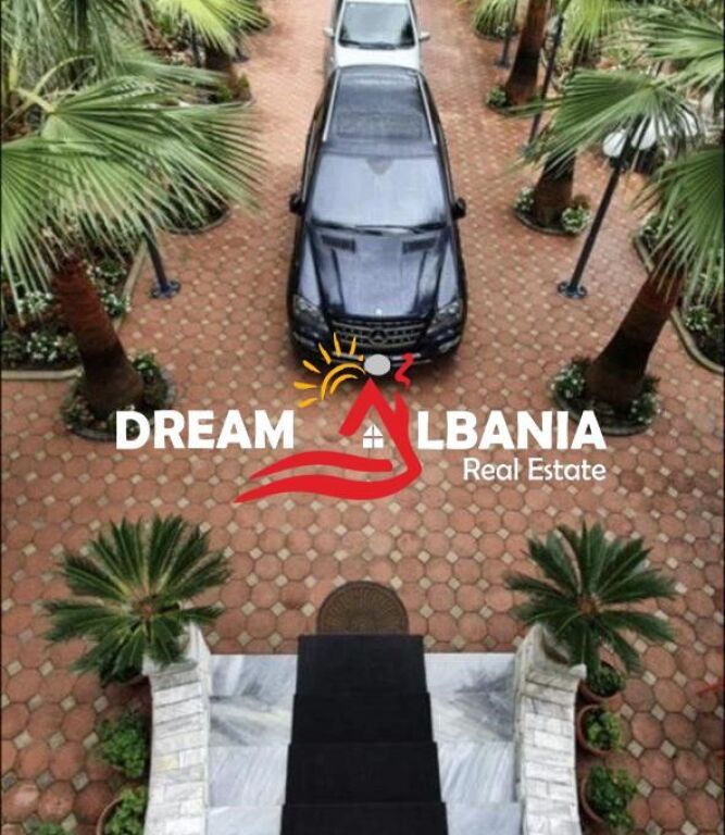 3-storey villa for sale on the Tirana-Durres highway near Casa Italia (ID 4151065).