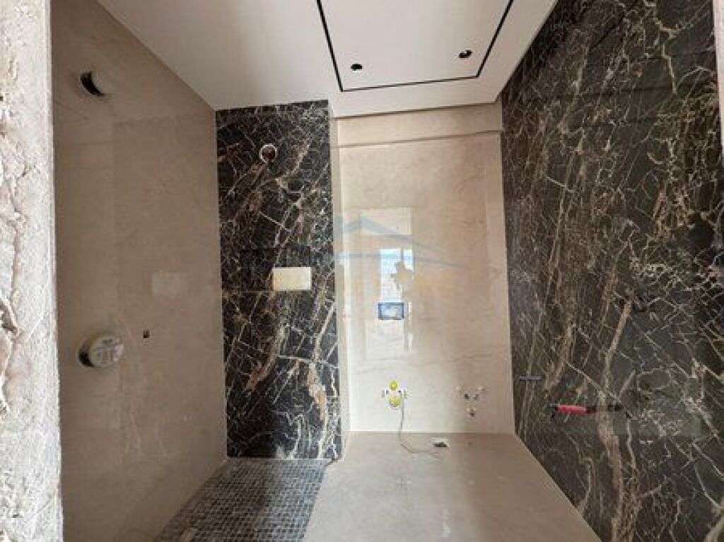 Shitet, Penthouse 3+1+3 Poste Parkimi, Green Terrace, Liqeni i Thate