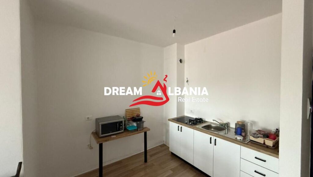 Appartamento in affitto in Rruga e Dibres Vicino alla Scuola Unita 2+1 (ID 42215587)
