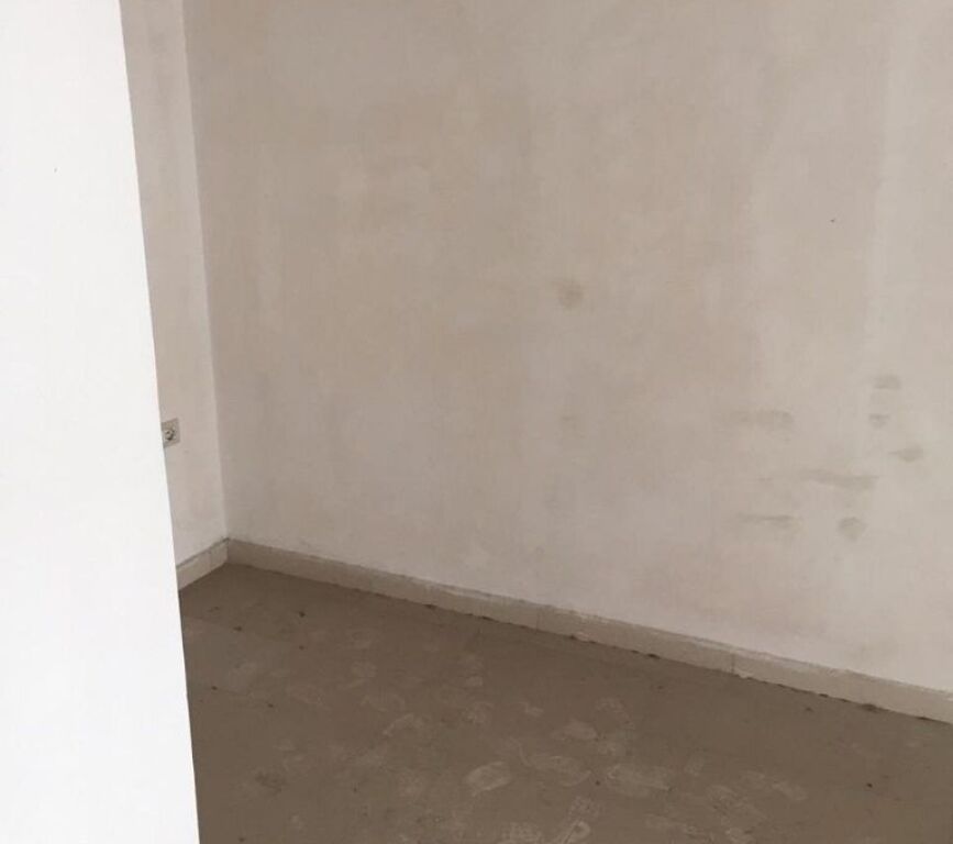 Zyre me qera ne rrugen Bardhok Biba, afer qendres ne Tirane (ID 4261218)