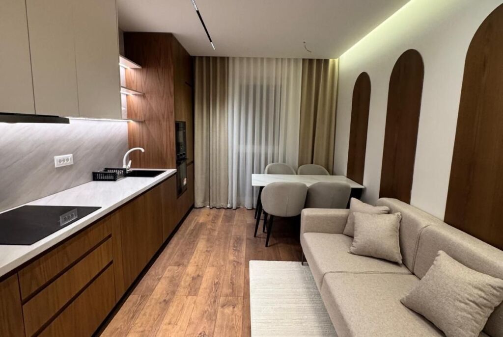 Ne Xhamllik, Jepet me Qira Apartament 2+1 Bashke Me Post Parkimi!
