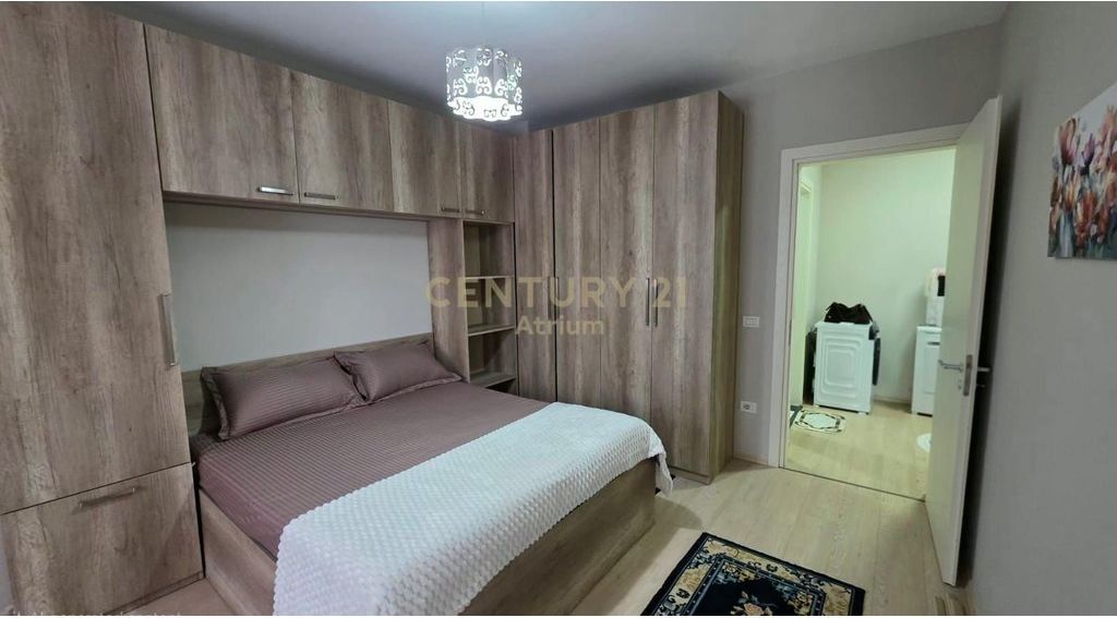 JEPET APARTAMENT ME QIRA TEK KOMPLEKSI VIND NE ALI DEM!