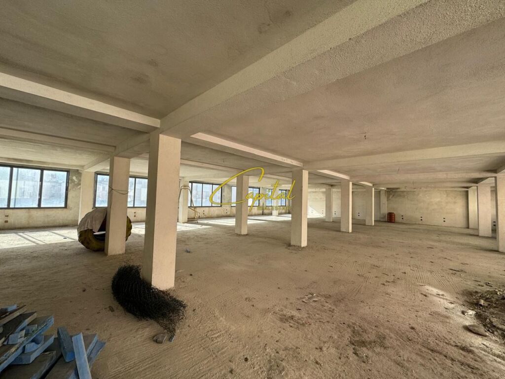 AMBIENT BIZNESI ME QIRA 450 M2 PALLATI ME SHIGJETA 150.0000 LEKE