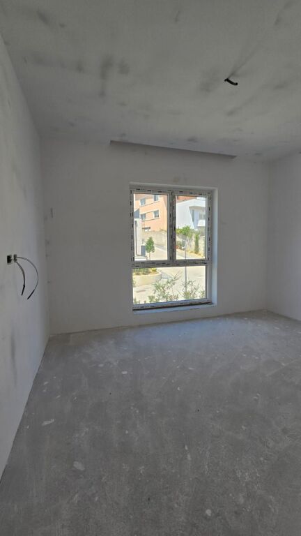 3+1+2 apartment for sale in Sauk.