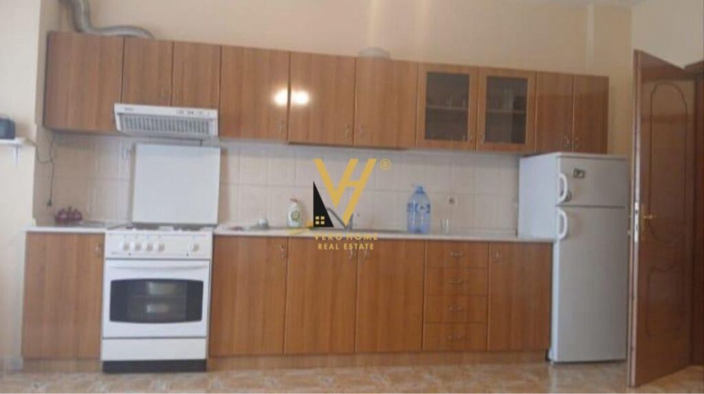 JEPET APARTAMENT 1+1+BLK ME QERA TE MYSLYM SHYRI 600 EURO