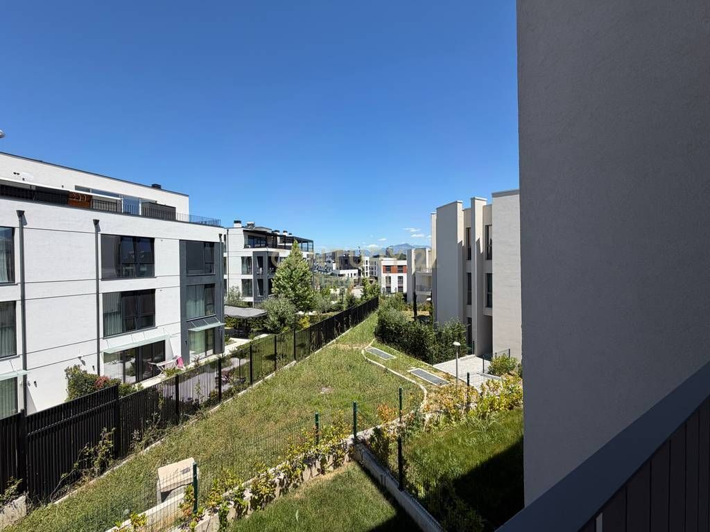 Luxury 1+1 apartment for rent at Green Valley, Dry Lake