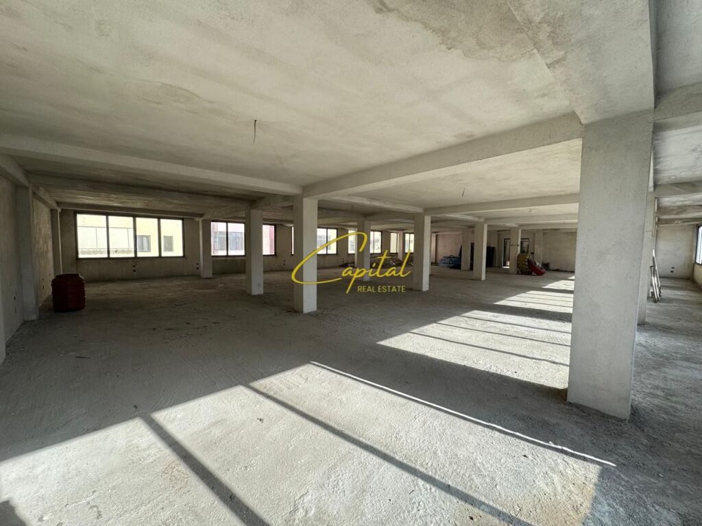 AMBIENT BIZNESI ME QIRA 450 M2 PALLATI ME SHIGJETA 150.0000 LEKE