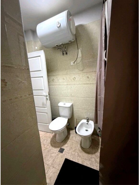 🏡 Jepet me Qira Apartament 1+1 tek 📍 Ish Fusha e Aviacionit 💰 Çmimi: 46,000 Lekë/muaj