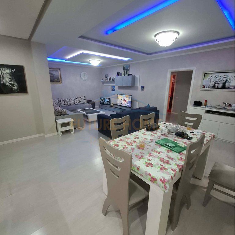 For sale, Apartment 3+1+2, Mëzez