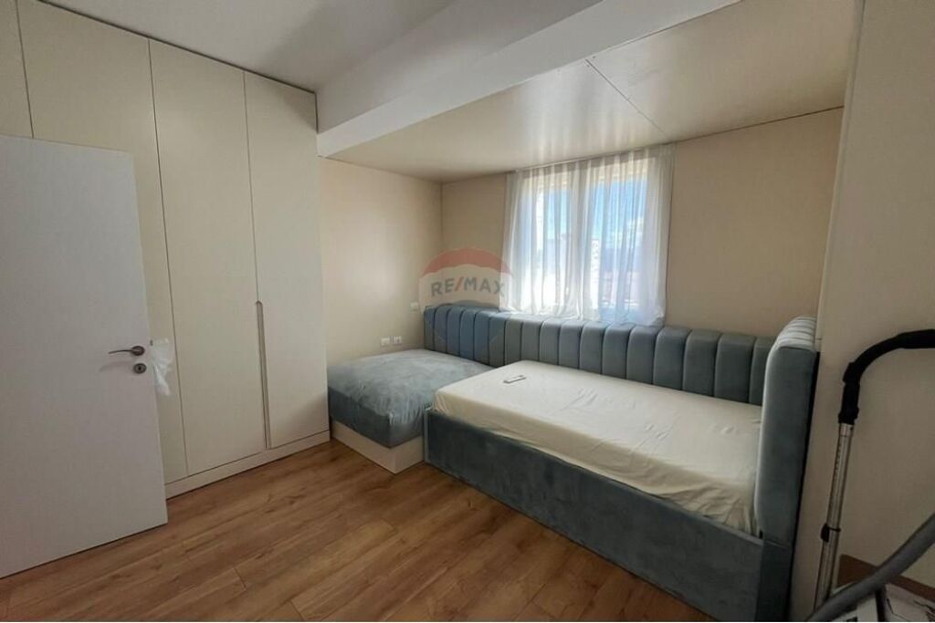 Apartament 2+1 &amp; post parkimi, Kompleksi Kontakt