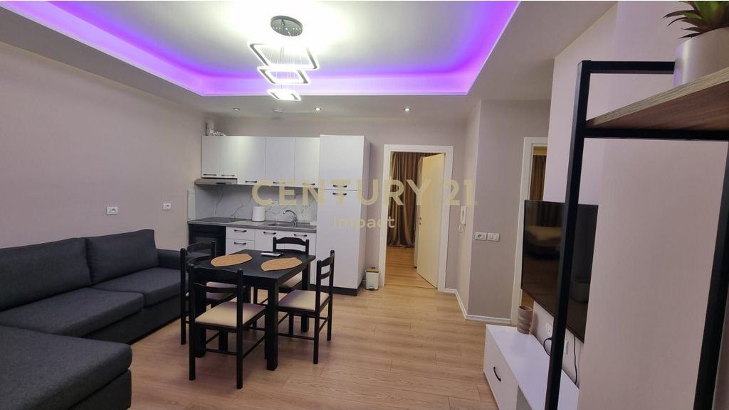 Vendiamo appartamento 2+1 in Via Dibra, Tirana !
