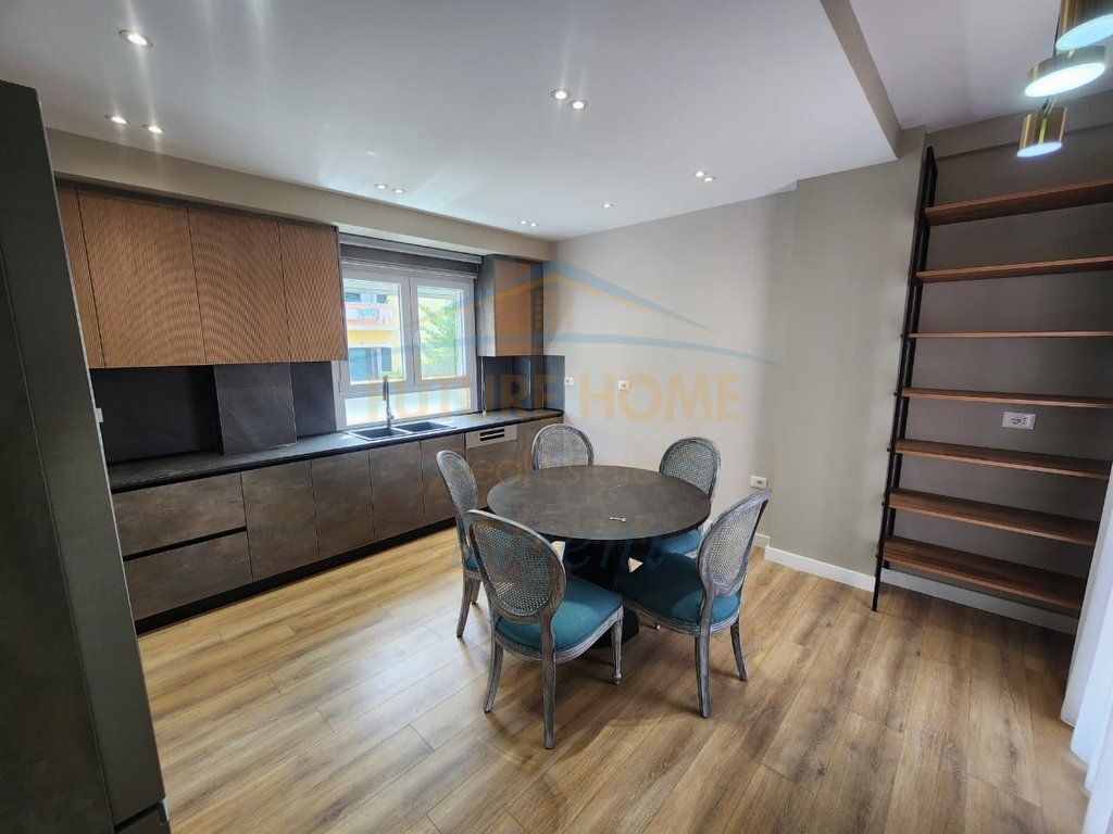 For sale, Duplex 4+1+3, Dry Lake, Tirana.