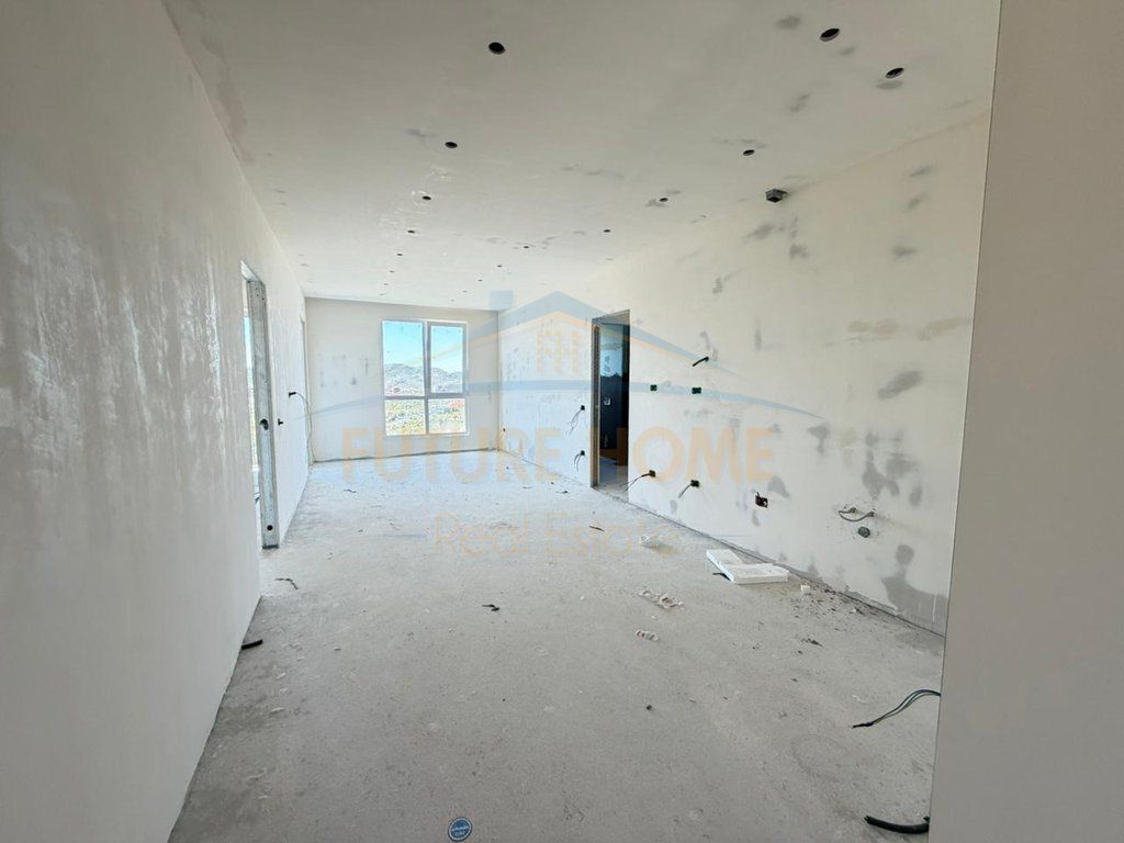 For sale, Apartment 1+1, Farke, Tirana. ELT69872