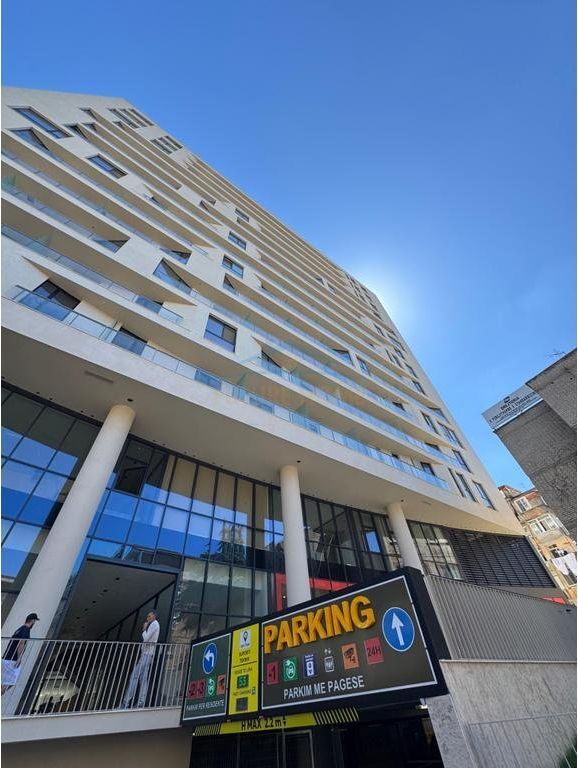 Qera, Ambient komercial, Golden Tower Residence, Tiranë.