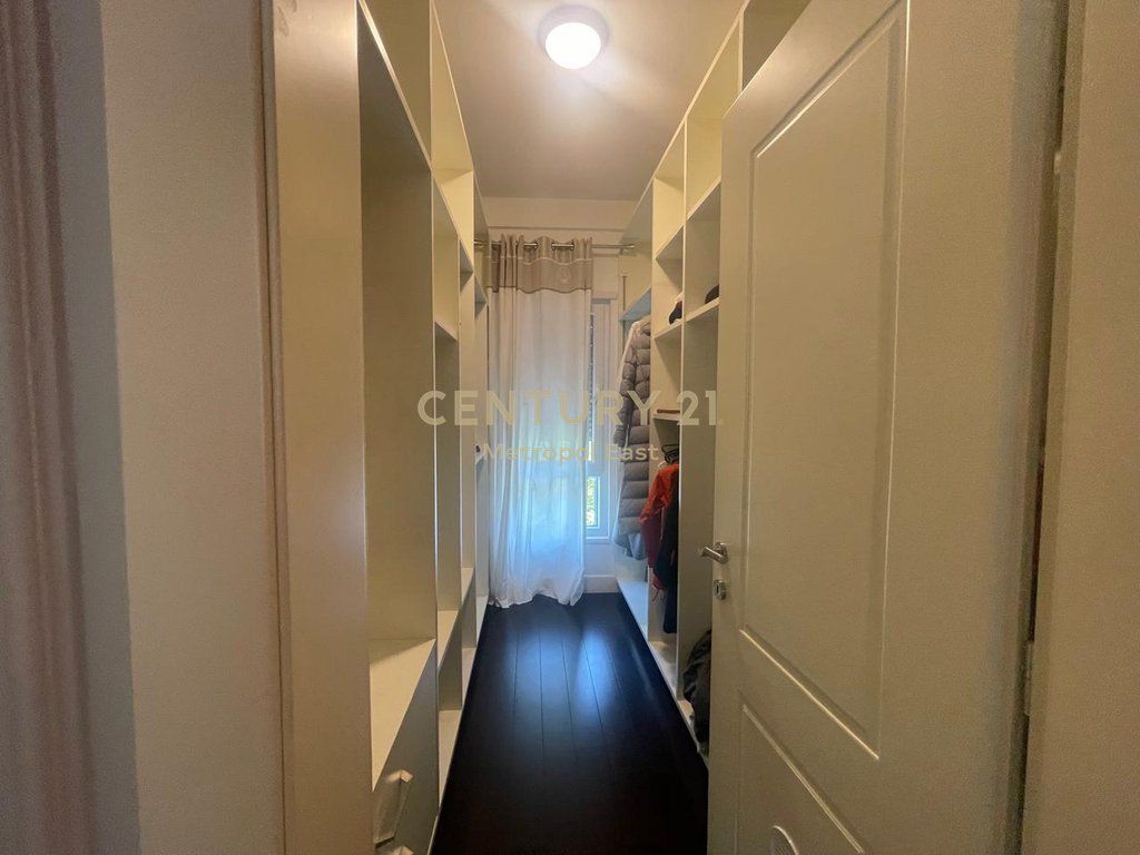 Villa for rent near Teg