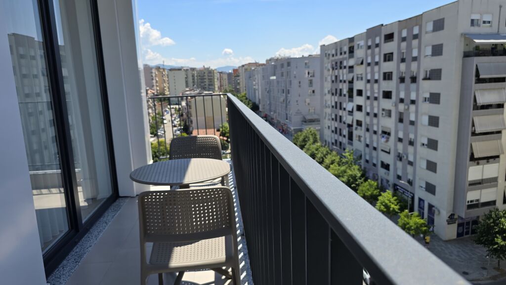 Affittasi appartamento 1+1 Komuna e Parisit !!!
