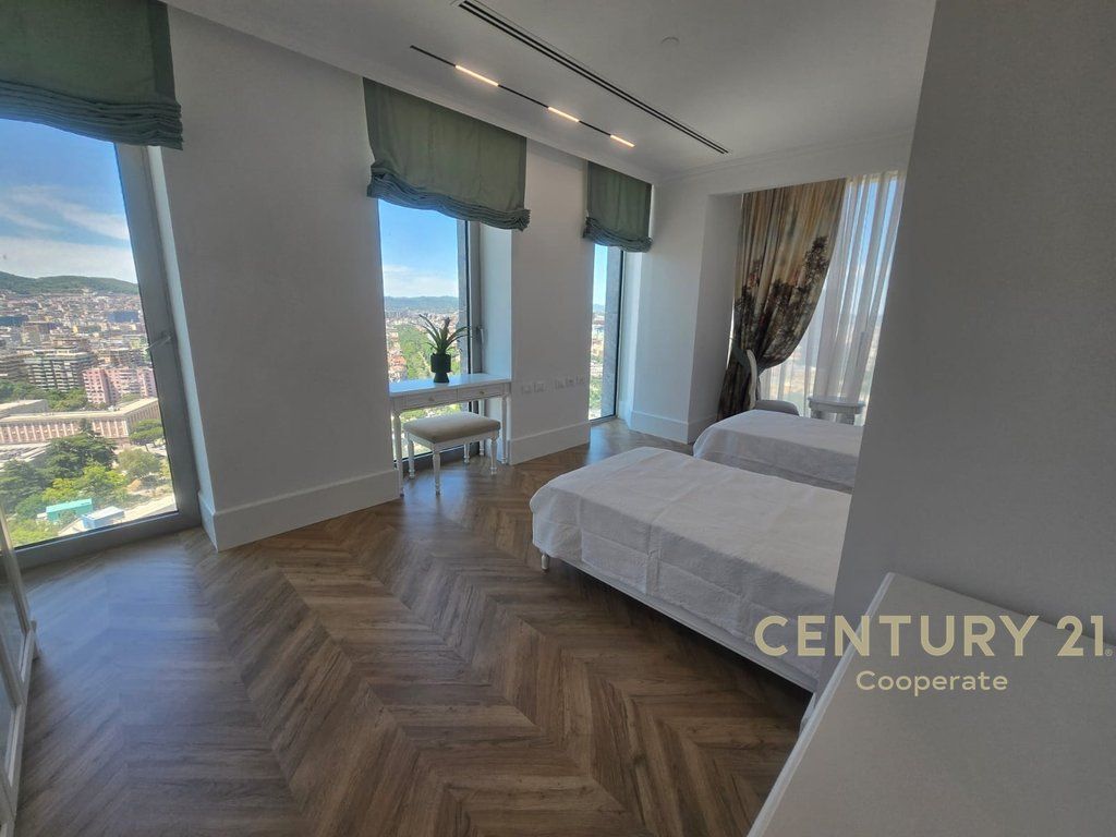 JAPIM ME QIRA APARTAMENT 2+1 TEK DOWNTOWN ONE