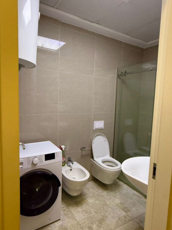 Affitto | Apartament 2 + 1 | Rruga Don Bosko | 750 €/mese
