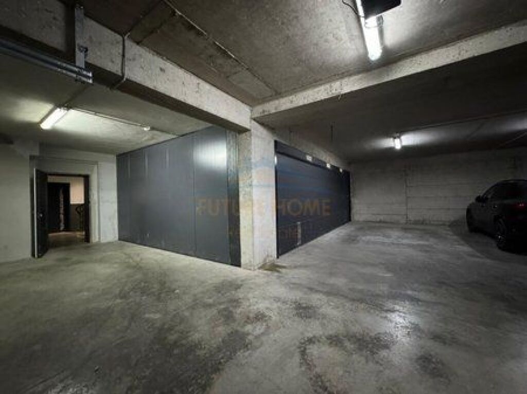 Shitet, Penthouse 3+1+3 Poste Parkimi, Green Terrace, Liqeni i Thate