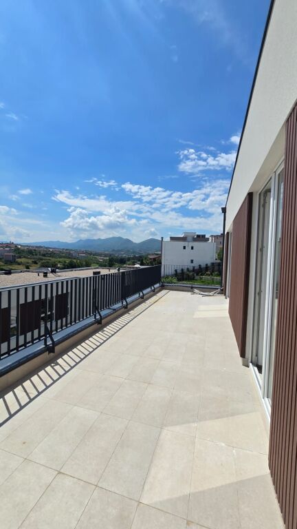 3+1+2 apartment for sale in Sauk.